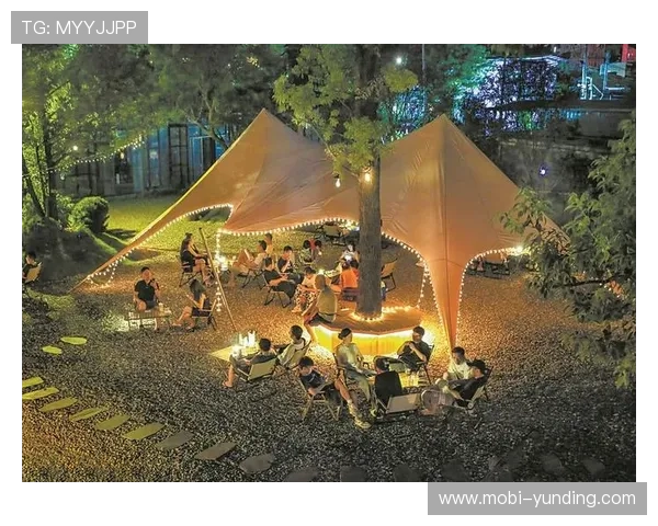 滨海湾金沙娱乐场夜生活精彩，炫丽灯光下尽情享受夜晚娱乐时光